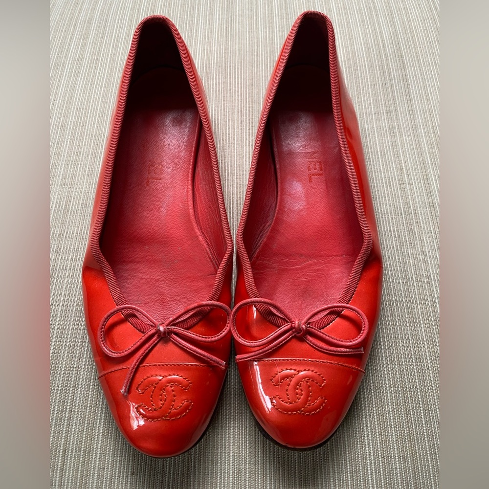 Chanel patent leather ballet flats